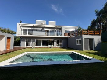 house em Rodovia Doutor Antônio Luiz Moura Gonzaga, Rio Tavares - Florianópolis - SC