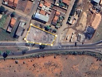 land_lot em Avenida João Naves de Ávila, Segismundo Pereira - Uberlândia - MG