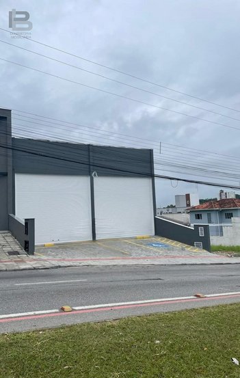 industrial em Avenida Atílio Pedro Pagani, Pagani - Palhoça - SC
