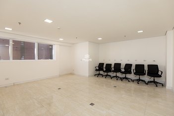 office em Rua Alcídio Viana, São Pedro - São José dos Pinhais - PR