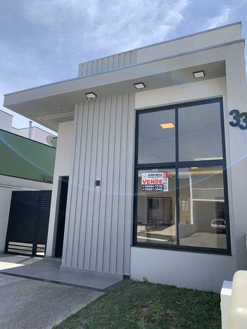 house em Avenida Albuquerque Lins, Jardim Rosely - Pindamonhangaba - SP