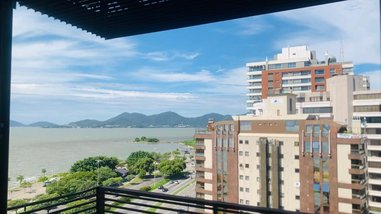 apartment em Avenida Governador Irineu Bornhausen, Agronômica - Florianópolis - SC