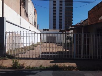 land_lot em Rua Alferes José Caetano, Centro - Piracicaba - SP