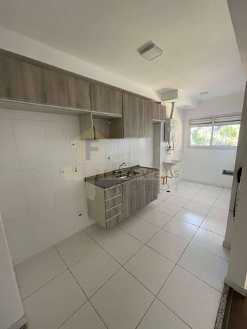 apartment em Avenida Sebastião Davino dos Reis, Jardim Tupanci - Barueri - SP