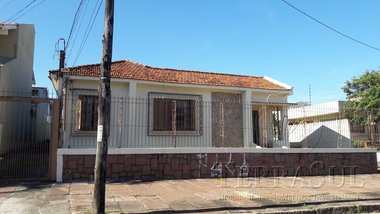 house em Curupaiti, Cristal - Porto Alegre - RS