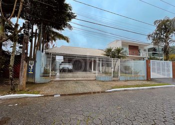 house em Rua Valdevino Vieira Cordeiros, Ressacada - Itajaí - SC