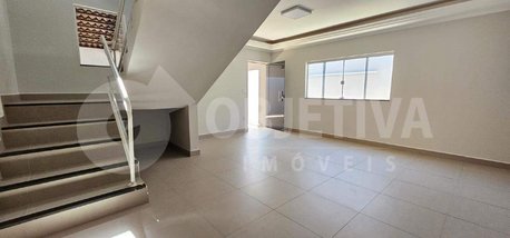 house em Rua Luiz Roberto Alcântara, Alto Umuarama - Uberlândia - MG