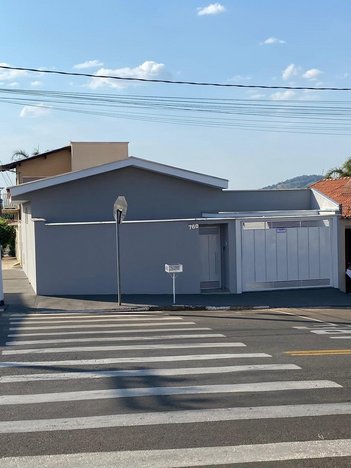 house em Rua Dona Delfina, Jardim Guaxupé - Guaxupé - MG