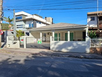 house em Rua Manoel Pedro Vieira, Morro das Pedras - Florianópolis - SC