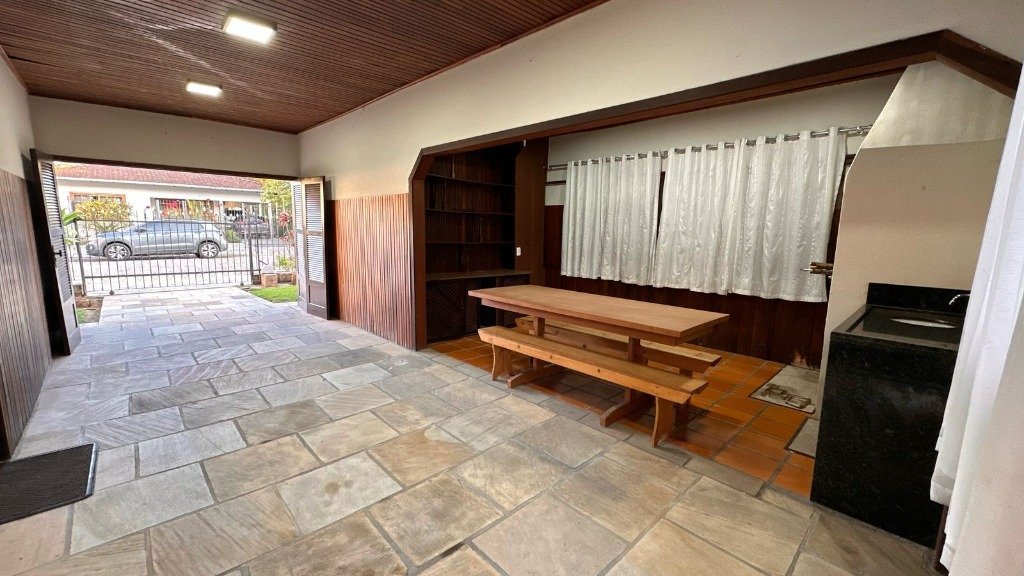 Garagem / Churrasqueira