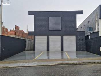 industrial em Rua Antonio Alves Magalhães, Urbanova VI - São José dos Campos - SP