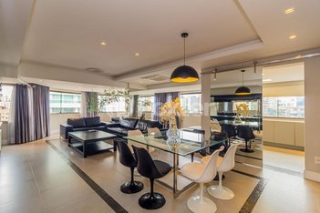 apartment em Rua Carvalho Monteiro, Petrópolis - Porto Alegre - RS