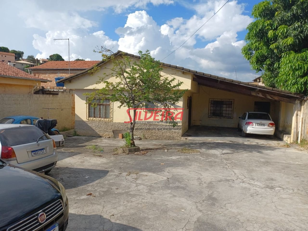 Casa com 3 quartos — Piratininga (Venda Nova), Belo Horizonte