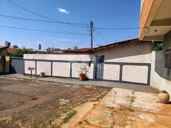 house em Rua Ronaldo Monteiro, Vila Glória - Campo Grande - MS
