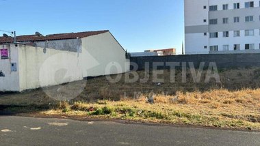 land_lot em Avenida Paulo Sergio Cintra Mirzeian, Jardim Canaã - Uberlândia - MG