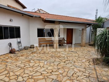 house em Alameda Dinor Ruas, Jardim Karaíba - Uberlândia - MG
