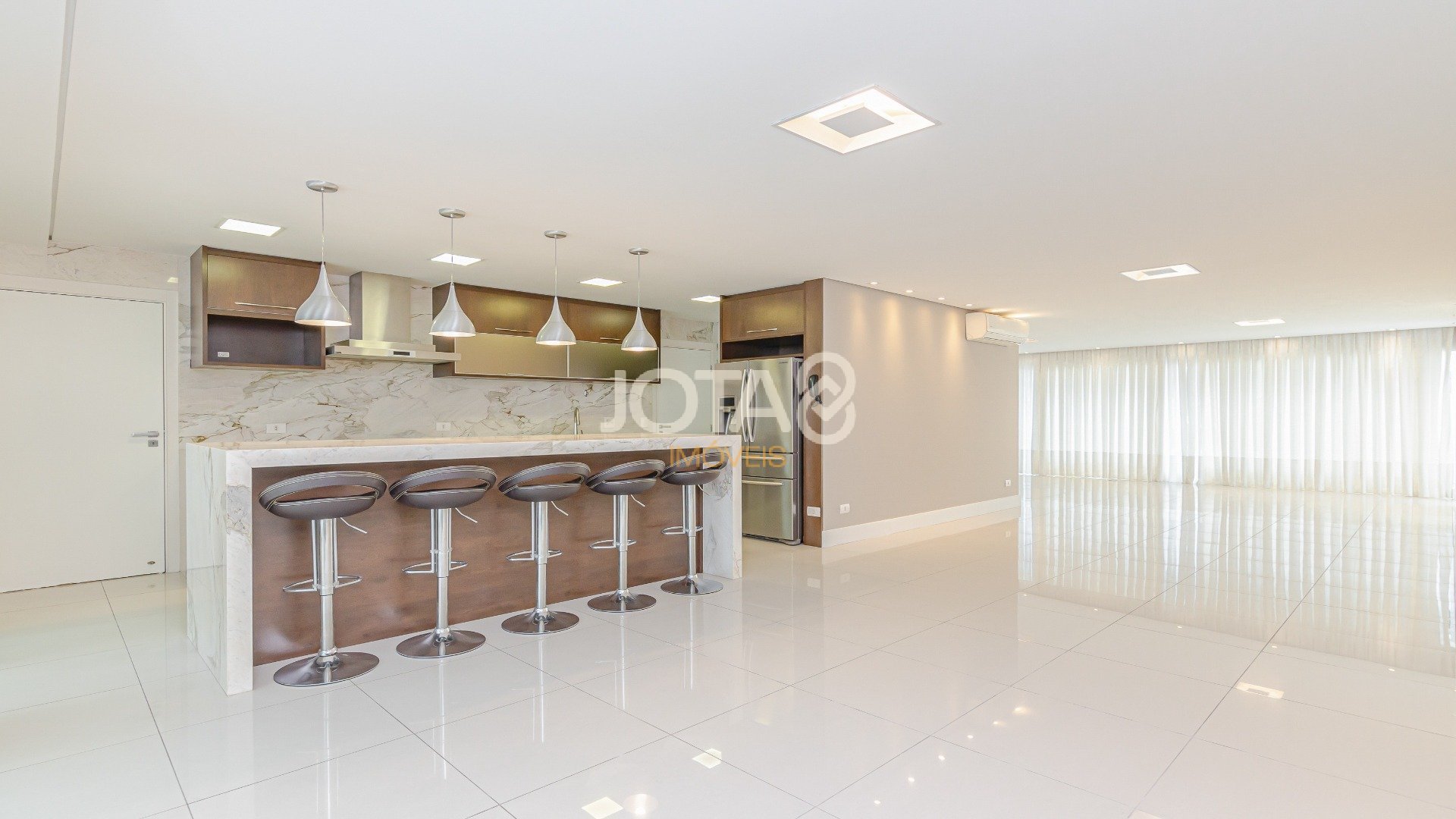 APARTAMENTO-4-QUART0S-NO-AGUA-VERDE-EDIFICIO-VIVERE  (26)