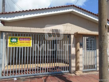 house em Avenida João Pinheiro, Centro - Uberlândia - MG