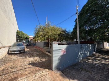 land_lot em Rua Antônio Octávio Scramim, Zona 07 - Maringá - PR
