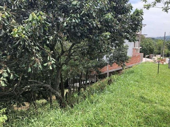 terreno a venda no condominio golf village