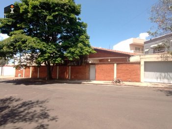 house em Rua Professor Benedito Pires de Almeida, Jardim Itália - Botucatu - SP
