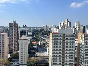 apartment em Rua Mariano Torres, Centro - Curitiba - PR