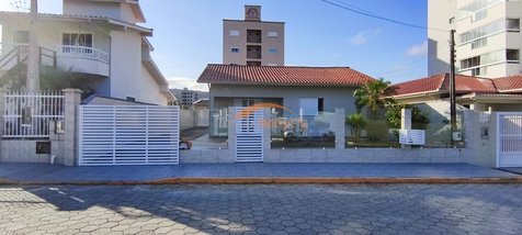 house em Rua Ayrton Senna, Centro - Imbituba - SC