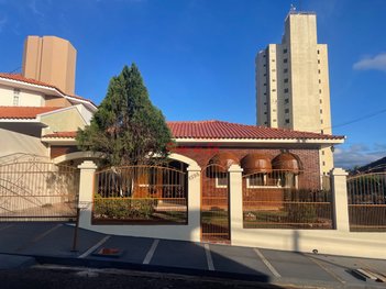 house em Rua Sete de Setembro, Centro - Santo Antônio da Platina - PR
