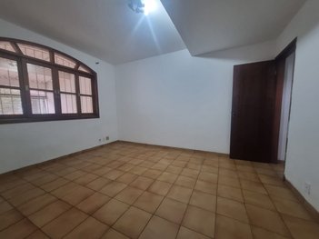 house em Travessa Doutor Jamil José Elias, Centro - Taubaté - SP