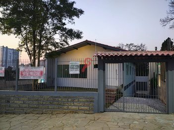 house em Avenida Padre Claret, Centro - Esteio - RS