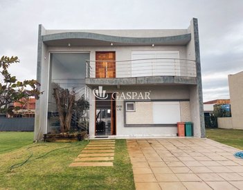 house em Rua Rio Divisa, Centro - Xangri-Lá - RS