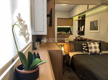 apartment em Rua General Andrade Neves, Centro Histórico - Porto Alegre - RS