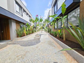 house em Rua Comendador Elias Zarzur, Santo Amaro - São Paulo - SP