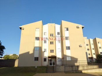 apartment em Avenida Junqueira Freire, Conjunto Habitacional Sonho Meu - Umuarama - PR