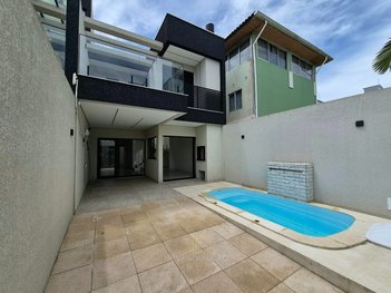 house em Rua Bolívia, Marajo - Matinhos - PR
