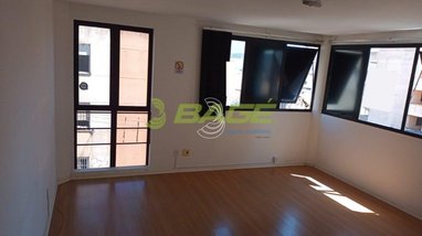 office em Rua Doutor Cassiano, Centro - Pelotas - RS