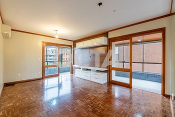 apartment em Rua Professor Langendonck, Petrópolis - Porto Alegre - RS