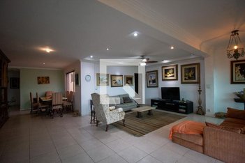 apartment em Rua Venâncio Veloso, Recreio dos Bandeirantes - Rio de Janeiro - RJ