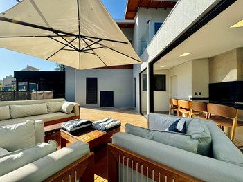 house em Rua Bélgica, Igapó - Londrina - PR