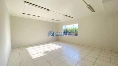 office em Avenida Arthur de Abreu, Centro Histórico - Paranaguá - PR