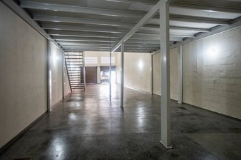 business em Avenida Bartolomeu Bueno, Vila Mauá - Goiânia - GO