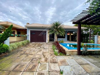 house em Rua Rio Comandaí, Centro - Xangri-Lá - RS
