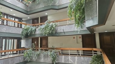 office em Rua Dom Pedro II, São João - Porto Alegre - RS