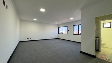 office em Rua Leonardo Roitman, Vila Mathias - Santos - SP