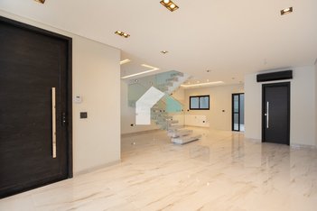 apartment em Rua João Tschannerl, Vista Alegre - Curitiba - PR