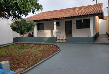 house em Rua Celeste Castanha de Barros, Cafezal - Londrina - PR
