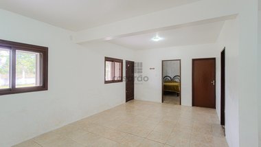 house em Avenida Santa Catarina, Laranjal - Pelotas - RS