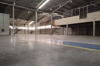 industrial em Rua Maria Soldeira Lourençon, Santa Júlia - Itupeva - SP