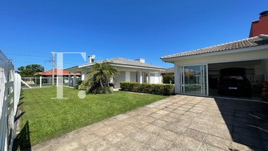 house em Avenida Norte, Rainha do Mar - Xangri-Lá - RS