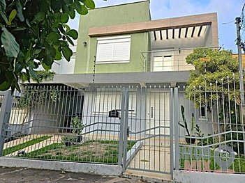 house em Avenida Benno Mentz, Vila Ipiranga - Porto Alegre - RS